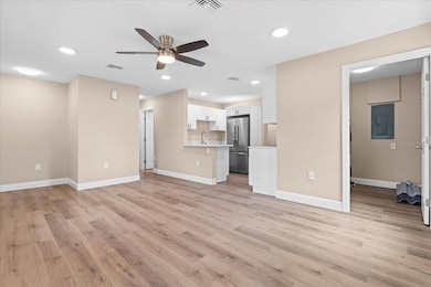 OPEN FLOOR PLAN