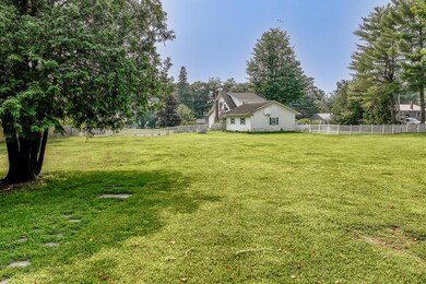 20 Maple St 40