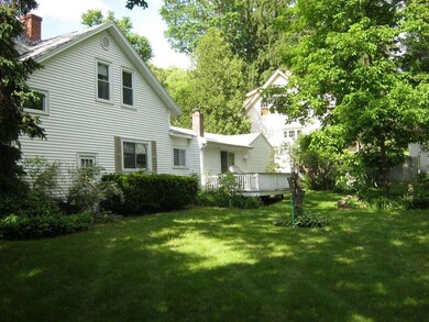 28 Tiverton Pkwy, Worcester, MA 01602 - photo 2