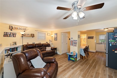 130 Darwin St, Woonsocket, RI 02895 - photo 3