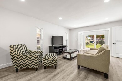 2101 Cordova Green, Seminole, FL 33777 - photo 5