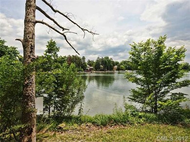 Land/Lot - ;