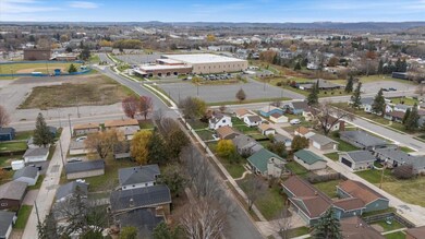 813 6th St S, Virginia, MN 55792 - photo 6