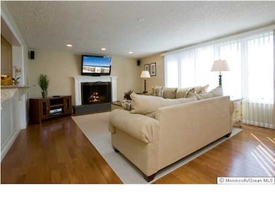 8 Falls Rd, Mantoloking, NJ 08738 - photo 4