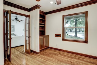 1002 Sue Barnett Dr, Houston, TX 77018 - photo 6