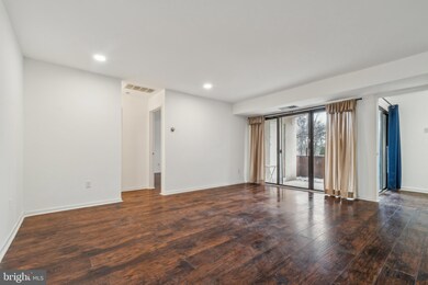 9641 Whiteacre Rd, Columbia, MD 21045 - photo 4