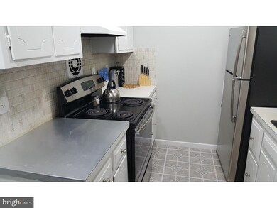 134 The Orchard unit J, East Windsor, NJ 08512 - photo 5