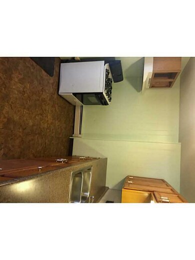 700 Roosevelt Ave, Pawtucket, RI 02860 - photo 7