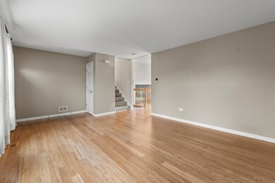 186 Chestnut Ln, Bolingbrook, IL 60490 - photo 5