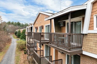 210 Brook Village Rd unit U43, Nashua, NH 03062 - photo 5