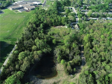 501 18th St, Osawatomie, KS 66064 - photo 6