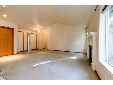 1356 Zinfandel Ln, Eugene, OR 97404 - photo 6