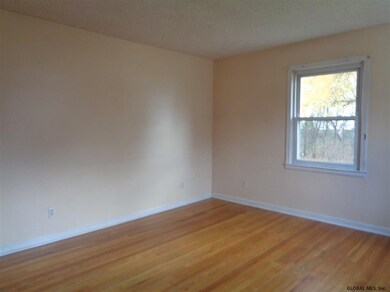 22 Wedgewood Ave, Schenectady, NY 12303 - photo 7