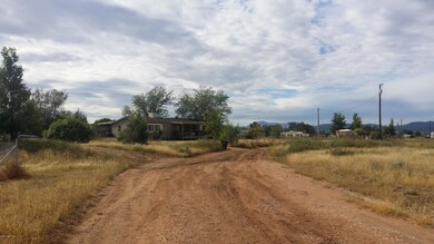 25370 N Cedar, Paulden, AZ 86334 - photo 2