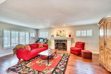 325 W Gardenia Dr Phoenix AZ 05