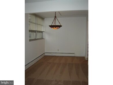 Radnor House unit 319, Bryn Mawr, PA 19010 - photo 4