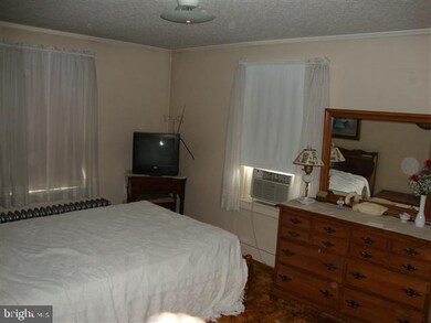 1415 E Derry Rd, Hershey, PA 17033 - photo 7