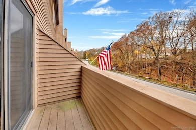 55 Cross St unit B6, Danbury, CT 06810 - photo 6