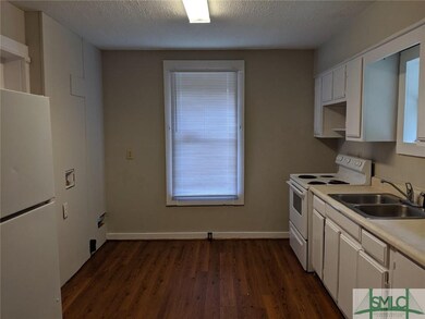 501 E 4th St unit B, Springfield, GA 31329 - photo 7