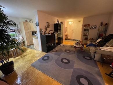 7141 N Kedzie Ave unit 110, Chicago, IL 60645 - photo 5