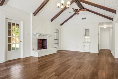 116 N Mannering -7