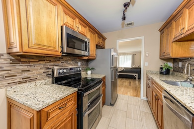 23 Margo Ct unit 23, Cromwell, CT 06416 - photo 5