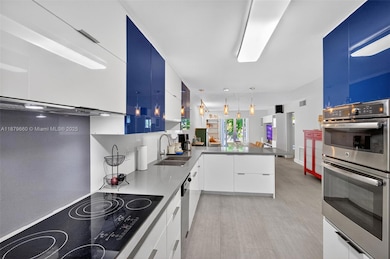 240 Galen Dr unit 207, Key Biscayne, FL 33149 - photo 5