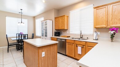 1353 W Thompson Way-8