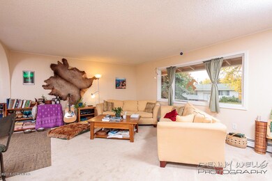 Living Room-20150916-4125