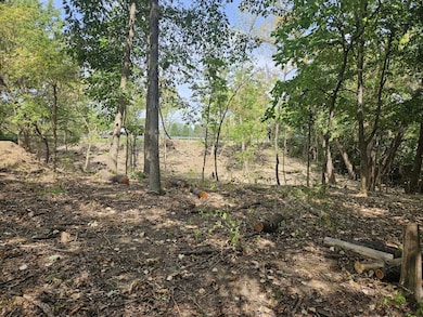 3045 Alkire Rd, Columbus, OH 43228 - photo 2