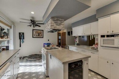 Kitchen 3