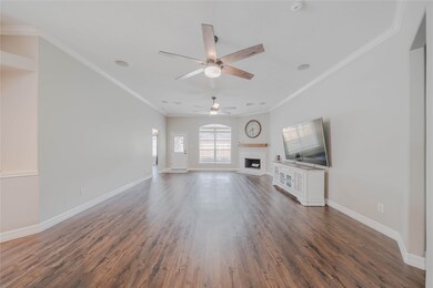 4111 Cleburne Dr, Pearland, TX 77584 - photo 7