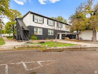 260 W Antelope Dr S, Clearfield, UT 84015 - photo 3