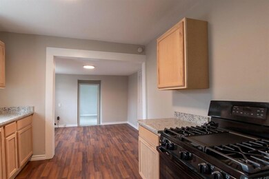 712 W 7th St, Bonham, TX 75418 - photo 6