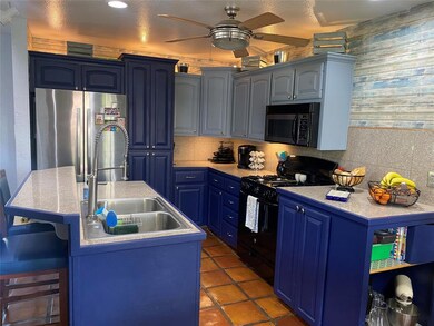 1301 S Howeth St, Gainesville, TX 76240 - photo 6