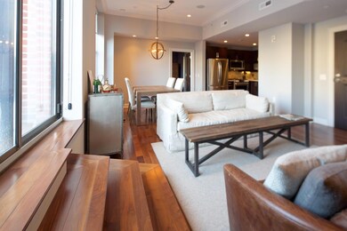 8 E Broad St 502 6