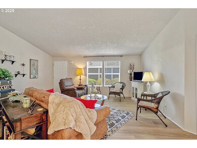 3700 Babcock Ln unit 123, Eugene, OR 97401 - photo 6