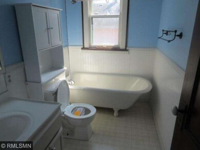 Main floor bath