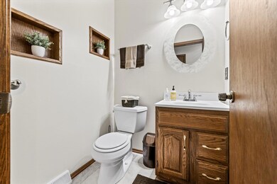 Powder Rm w/NEW Flooring!