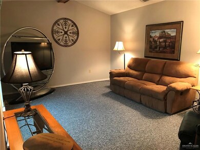 426 Rexine Dr, Alamo, TX 78516 - photo 3