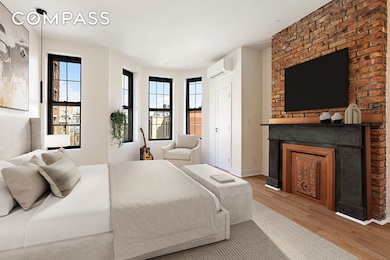 152 N 10th St unit 1A, Brooklyn, NY 11249 - photo 3