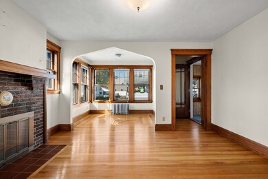 4 Welcome St, Peabody, MA 01960 - photo 4