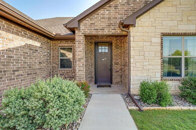 1257 Young Bend Rd, Weatherford, TX 76087 - photo 4