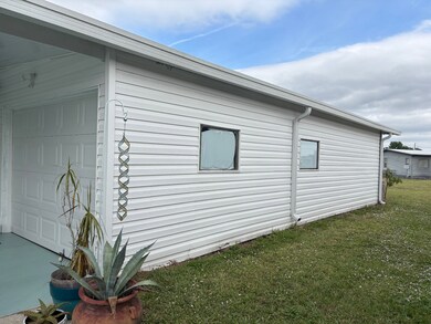 237 Cavelier Crt, North Fort Myers, FL 33917 - photo 5