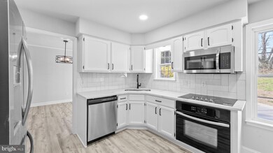 5 Iron Stone Cir, Hockessin, DE 19707 - photo 3