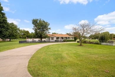 104 Cessna Ln, Shelbyville, TN 37160 - photo 5