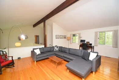 11 Overlook Dr, Amherst, MA 01002 - photo 3