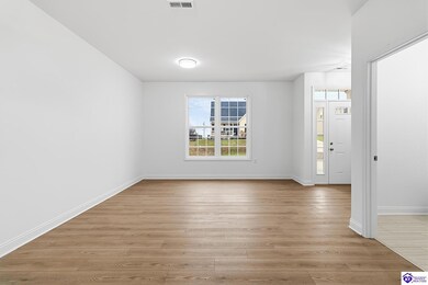 116 Danbrook Ct, Radcliff, KY 40160 - photo 2