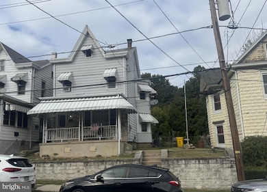 409 St John St, Schuylkill Haven, PA 17972 - photo 2