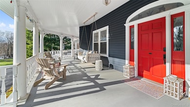 1055 Bridge Pointe Ln, Yorktown Heights, NY 10598 - photo 6